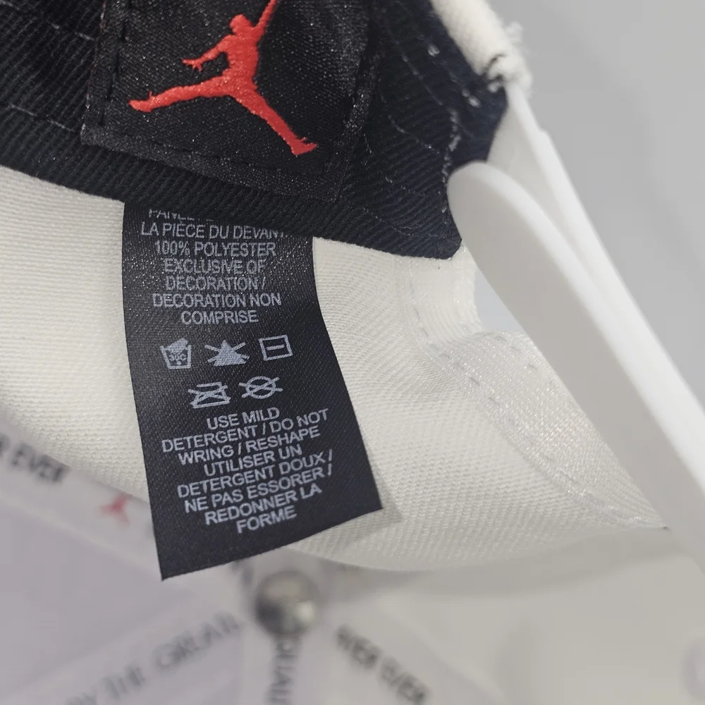 Nike Jordan Legacy91 Jumpman Air Hbr hat in white with red‎ 